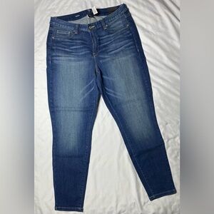 NWT Size 18 lane Bryant mid rise skinny jeans